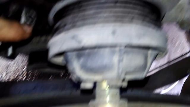 Замена ролика - натяжителя и ремня (генератора и помпы) на Газель змз 406 смотреть онлайн