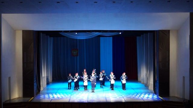 Сводный ансамбль барабанщиков 7 и 10 кадетского класса МЧС во Дворце культуры строителя "Мы вместе" смотреть онлайн