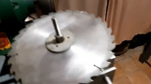 Приспособление для заточки дисковых пил.  Своими руками.