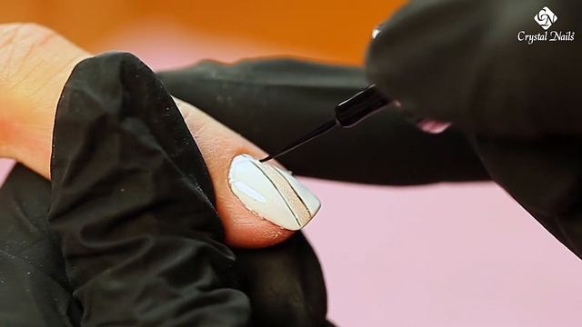 Дизайн нігтів в стилі Burberry з прикрашенням Crystalac от Crystal Nails смотреть онлайн