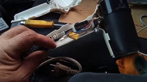 Разборка и ремонт фена. Не работает переключатель режимов.