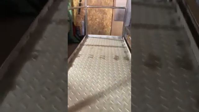 БОКС ОГЛУШЕНИЯ КРС (САМОРАЗГРУЖАЮЩИЙСЯ) - полностью нерж. сталь смотреть онлайн