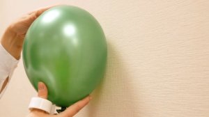 Как прикрепить воздушные шары без гелия к потолку или стене? Лайф-Хак от Микрос!