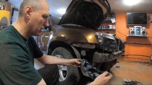 Как заменить крепление бампера на Renault Duster