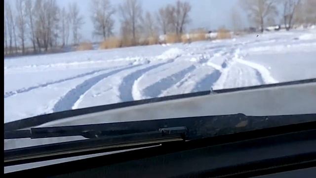 Котлованы снег лед сноуборд стьюб 4x4