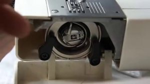 Ремонт швейной машинки шаг  3. Шпулька: натяжение и заправка