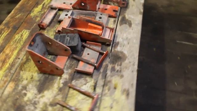 ТРАКТОР Т-25 сидение (разборка) (2020)/TRACTOR T-25 seat (disassembly) смотреть онлайн