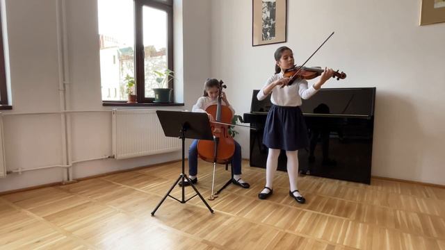 Timeea Comnoiu - Vioara Cl.a 4-a & Carla Achim- Cello - Cl.a 4-a
