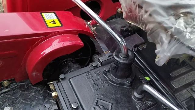 Минитрактор SHIFENG SF-240, как проверить уровень масла в коробке и моторе
