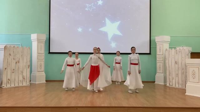 Эстрадный танец «Мечта о маме» смотреть онлайн