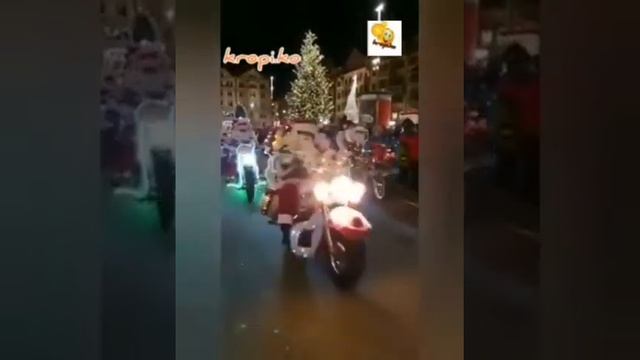 Заезд дедушек морозов смотреть онлайн