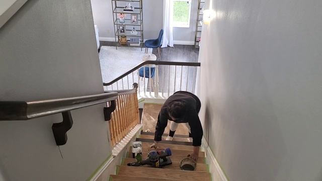 Staircase makeover|before and after| modernmod смотреть онлайн