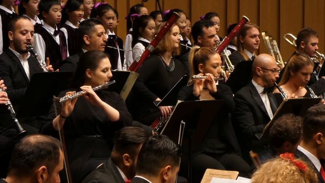 China Tour 2019 Symphonic Roma Orchestra conducted by Robert Batyi 2019.01.06. смотреть онлайн