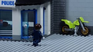 Lego City Hospital - Emergency Escape