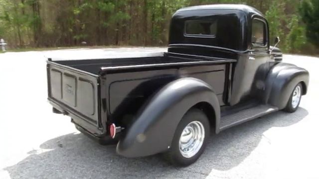 1942 Ford F1 Pickup смотреть онлайн