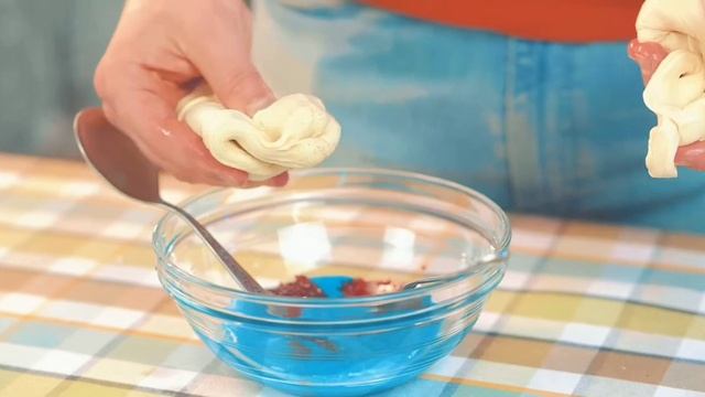 КАК сделать ЖВАЧКУ ДОМА ( СВОИМИ РУКАМИ) смотреть онлайн