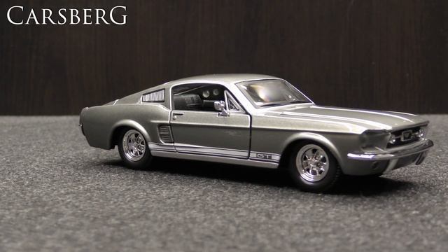 189. 1967 Ford Mustang GT - Maisto 1/24
