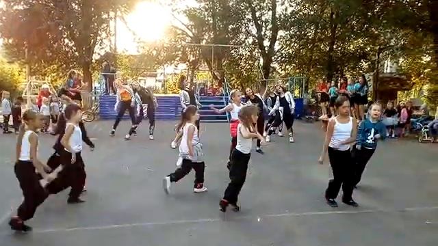 Новая рубрика на канале: танцы ансамбля "Релиз" смотреть онлайн