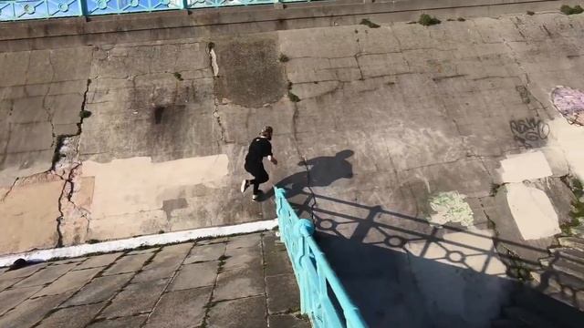 Parkour at Brighton Poles ?? смотреть онлайн