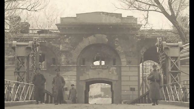 ТРЕХАРОЧНЫЕ ВОРОТА БРЕСТСКОЙ КРЕПОСТИ смотреть онлайн