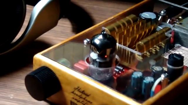 HandMade Hibrid Headphone Amplifier "Red Alert" смотреть онлайн