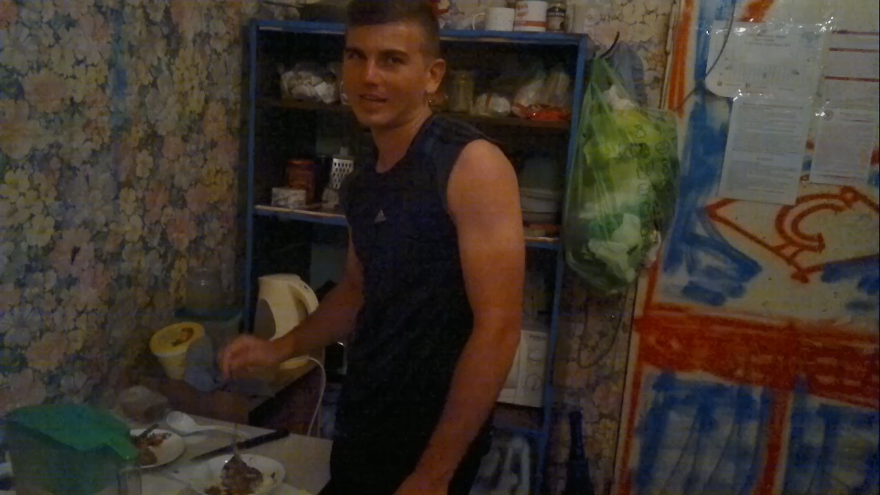 Разогреваю картошку пюре с утятиной в микроволновке смотреть онлайн