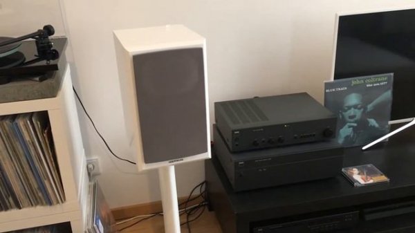 Rega Planar P2 - John Coltrane - Blue Train - I’m old fashioned - Dynaudio Emit M20 - NAD 302 C270