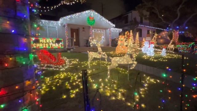 Christmas 2021 at Candy Cane Lane | Christmas Village Song | The Ceric Family смотреть онлайн