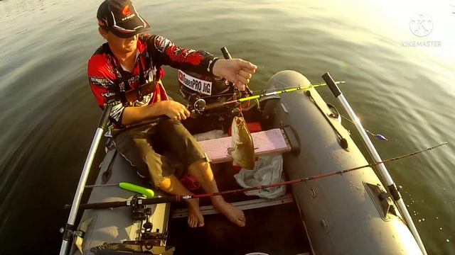 Сом на квок.Клюёт ли сом в жару??? +38 смотреть онлайн