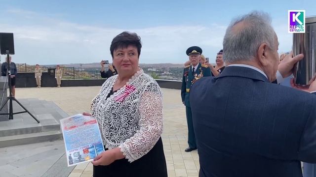 В Керчи состоялась торжественная церемония закладки «капсулы времени» смотреть онлайн
