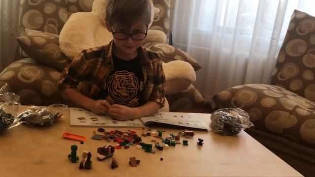 Собираем Лего Шахта Крипера смотреть онлайн