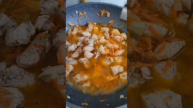 куриная подливка на сметане из грудки! 🍗🥘🍽 смотреть онлайн