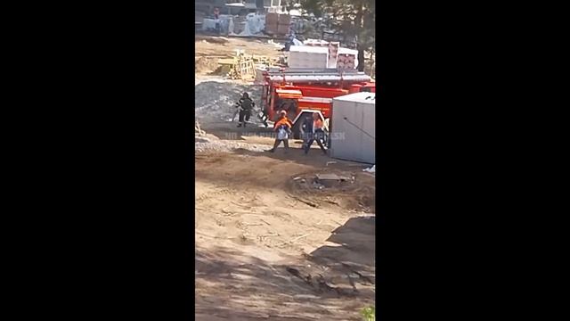 Горит бытовка на Верхней Террасе 1 смотреть онлайн