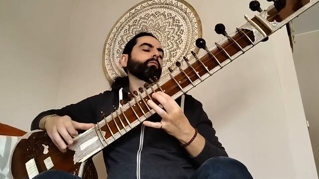 Sitar - Improvisació 5 minuts per la pau смотреть онлайн