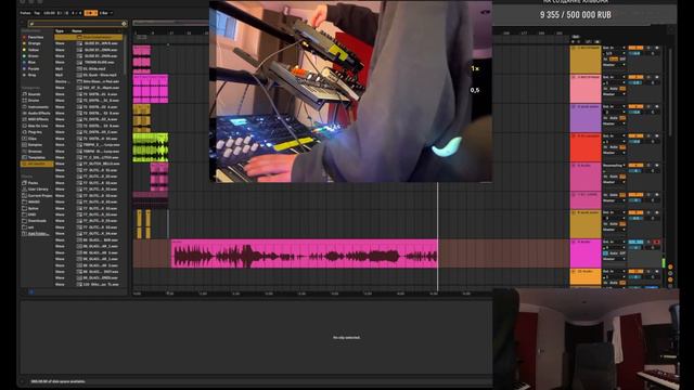 Куок пишет альбом на стриме (День 2) / Часть 1 смотреть онлайн