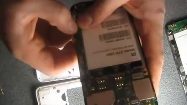 Замена модуля ZTE V987 смотреть онлайн