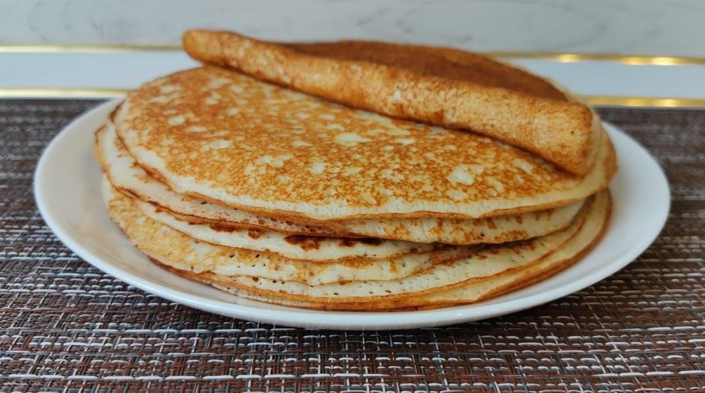 Самый простой рецепт приготовления блинов на кефире. Заварные блины с дырочками. смотреть онлайн