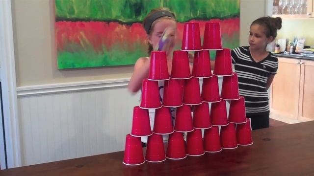 Stack Attack Minute To Win It Tween Challenge смотреть онлайн