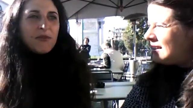 Con Elena Ferrari Su Social Network