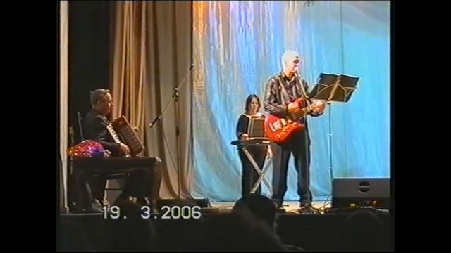 "Бонжур, Одесса", муз. Ю. Макеева, ст. А. Гольда, исп. ВИА "Мозаика" и Ю. Макеев (аккордеон) смотреть онлайн