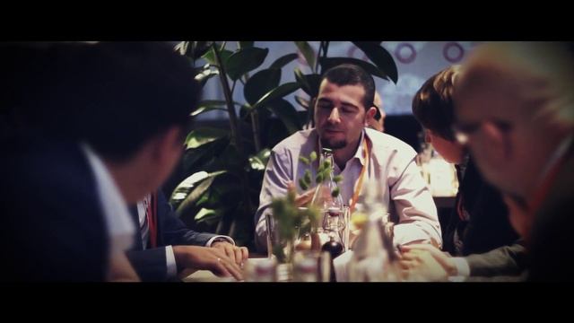 ПОЗДРАВЛЯЕМ ВЫПУСКНИКОВ ВШБ МГУ 2015! смотреть онлайн