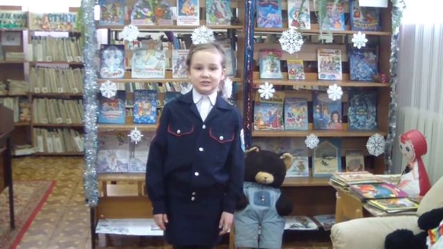 Страна читающая — Ангелина Воронова читает произведение «Зима недаром злится» Ф. И. Тютчева смотреть онлайн