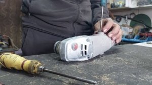 кнопка нерабочий? болгарка кроун 125д