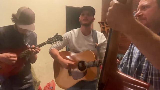 Comer’s store jam - Molly смотреть онлайн