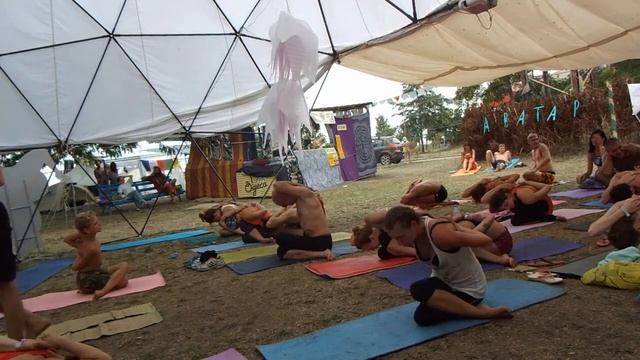 Мастер класс по йоге Бондаренко Ивана на Avatar Yoga Fest смотреть онлайн