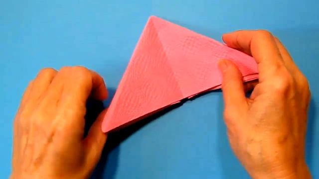 Как красиво сложить салфетки на стол? Сервировка Стола Поделки Из Салфетки Бумаги Оригами с Детьми! смотреть онлайн