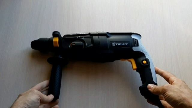 Перфоратор DEKO DKH 1100W 3.5J ОБЗОР!!! ЧАСТЬ 1 смотреть онлайн