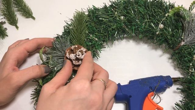 Новогодний объёмный венок с подсветкой смотреть онлайн