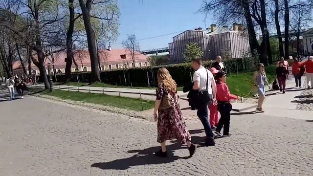 Побывал на VERSUS/Выходные в Питере смотреть онлайн