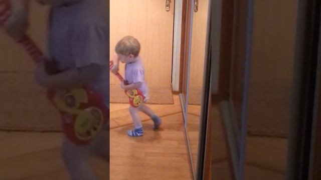 Соло на гитаре:))) смотреть онлайн